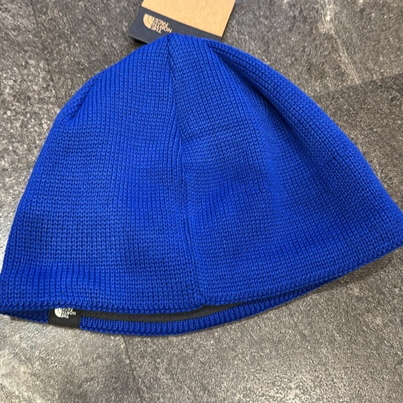 Brand new the north face mountain beanie. Awesome royal blue - Picture 2 of 3